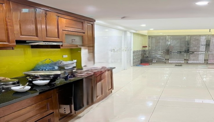 Cho thuê nhà ngõ ô tô Vương Thừa Vũ - 30m - 3N - 5 tầng - 16 triệu - KD ONL, VP, ở GĐ, Nhóm